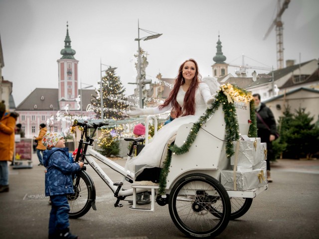 stp*Christkindl bei der Stadtweihnacht